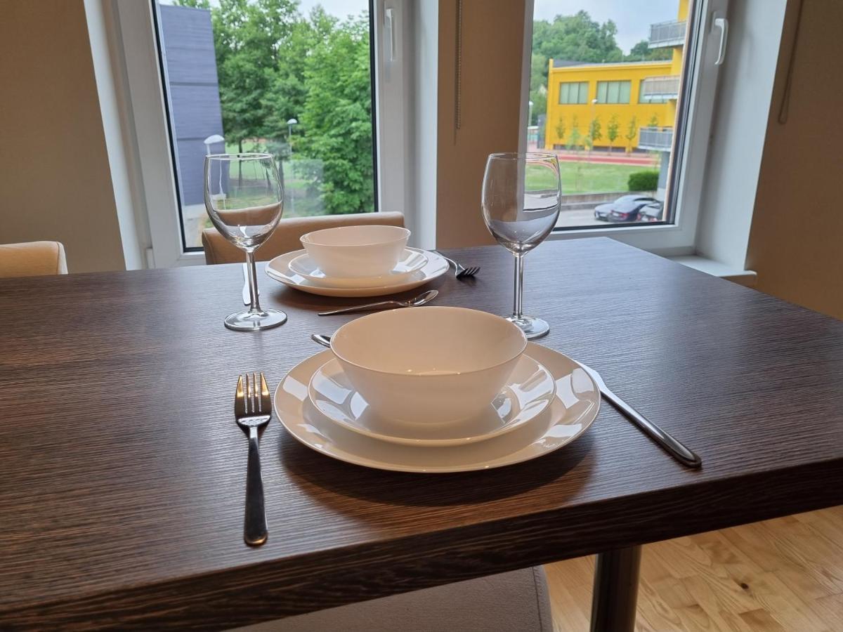 R63 Apartment With Terrace Tartu Buitenkant foto